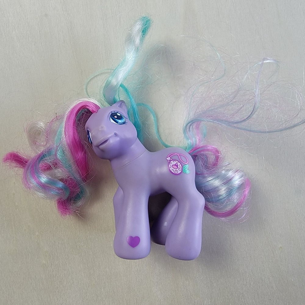 Vintage My Little Pony Lavender Locket Baby Ponies 2002 Baby 1 Pose